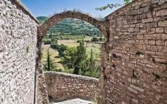 Once you visit Umbria you’ll wonder how this varied and beautiful region ever languished in its neighbour's shadow.