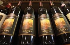 Being a fan of Italian wines is one thing, knowing how to read Italian wine labels is another.   Let this article be your guide in knowing how to read the labels of your favorite wines, the ones from Italy!  Reading Italian Wine Labels: An Introduction