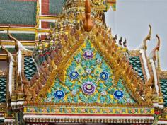 These are 9 cities I fell in love with over the last 5 years; click on the picture to read my blogpost.  On this picture we see some beautiful detailing on one of the buildings of the Royal Palace in Bangkok, Thailand. There are so many spectacular temples and palaces in Bangkok! I loved it!