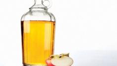 
                        
                            7 Reasons Why You Need Apple Cider Vinegar in Your Pantry at All Times  --- best thing is, you can make your own apple cider vinegar!
                        
                    