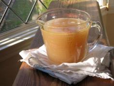 
                    
                        How to Make Homemade Stock or Broth #realfood #paleo #glutenfree - DontMesswithMama.com
                    
                