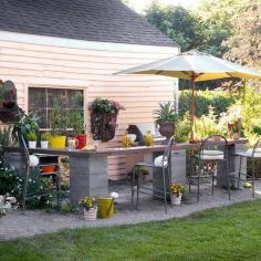 
                    
                        20+ Creative Uses of Concrete Blocks in Your Home and Garden 10
                    
                