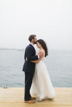 
                    
                        Jenn and Ethan’s Foggy Maine Wedding at Newagen Seaside Inn by Starr event design (Event Design + Styling) + Hello Love Photography - via Grey likes weddings
                    
                