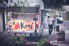 
                    
                        Food trucks in LA - great wedding by www.orangedoveeve...
                    
                