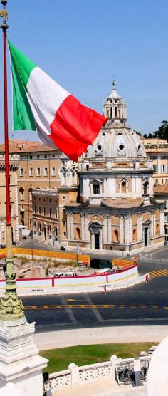 
                    
                        View of panorama Rome, Italy, skyline from Vittorio Emanuele, Piazza Venezia
                    
                