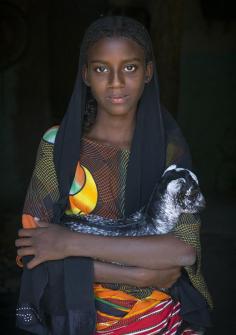 
                    
                        flic.kr/p/txXqAn | Fatouma Mahammed, Afar Girl Tribe With A Kid Goat, Afambo, Ethiopia | Taken with Sony a7r  © Eric Lafforgue www.ericlafforgue...
                    
                