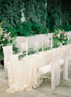 
                    
                        Such an angelic and romantic table: www.stylemepretty...
                    
                