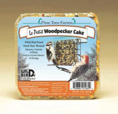 Formulated for year round feeding, the Le Petit Woodpecker Seed Cake will attract woodpeckers and various other types of birds to your yard. High in protein, this cake provide high energy to wild birds. Just place in a suet/seed cake feeder and hang. Feed year round attracts a variety of birds and is a great source or energy. Place seed cake into feeder and hang at least 5 feet off the ground. Attracts a variety of birds and is a great source of energy. Place suet seed cake into feeder and hang at least 5 feet off ground. Not for human consumption. Feed year round. Peanuts, Almonds, Cracked Corn, Sunflower Hearts, Black Oil Sunflower, Peanut Butter, Gelatin.: Size: 9 oz.
