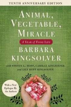 A beautiful deluxe trade paperback edition celebrating the 10th anniversary of Barbara Kingsolver's New York Times bestseller, which describes her family's adventure as they move to a farm in southern Appalachia and realign their lives with the local food chain. Since its publication in 2007, Animal, Vegetable, Miracle has captivated readers with its blend of memoir and journalistic investigation. Newly updated with original pieces from the entire Kingsolver clan, this commemorative volume explores how the family's original project has been carried forward through the years. When Barbara Kingsolver and her family moved from suburban Arizona to rural Appalachia, they took on a new challenge: to spend a year on a locally-produced diet, paying close attention to the provenance of all they consume. Concerned about the environmental, social, and physical costs of American food culture, they hoped to recover what Barbara considers our nation's lost appreciation for farms and the natural processes of food production. Since 2007, their scheme has evolved enormously. In this new edition, featuring an afterword composed by the entire Kingsolver family, Barbara's husband, Steven, discusses how the project grew into a farm-to-table restaurant and community development project training young farmers in their area to move into sustainable food production. Camille writes about her decision to move back to a rural area after college, and how she and her husband incorporate their food values in their lives as they begin their new family. Lily, Barbara's youngest daughter, writes about how growing up on a farm, in touch with natural processes and food chains, has shaped her life as a future environmental scientist. And Barbara writes about their sheep, and how they grew into her second vocation as a fiber artist, and reports on the enormous response they've received from other home-growers and local-food devotees. With Americans' ever-growing concern over an agricultural establishment that negatively affects our health and environment, the Kingsolver family's experiences and observations remain just as relevant today as they were ten years ago. Animal, Vegetable, Miracle is a modern classic that will endure for years to come. "Cogent and illuminating. Without sentimentality, this book captures the pulse of the farm and the deep gratification it provides, as well as the intrinsic humor of the situation."-Janet Maslin, New York Times