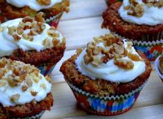 Coconut-Pineapple Cupcakes with Pineapple Cream Cheese Frosting from NoblePig.com