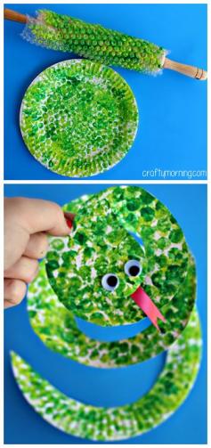 Paper Plate Snake Craft Using Bubble Wrap #Kids art project | CraftyMorning.com