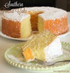 I Dig Pinterest: Southern Pound Cake. ☀CQ #southern #sweets #treats