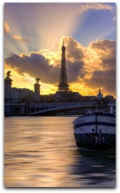 Tour Eiffel et Pont Alexandre III, Paris | La Beℓℓe ℳystère