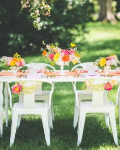 Bright love in bloom wedding inspiration: www.stylemepretty... | Photography: paperantler.com/