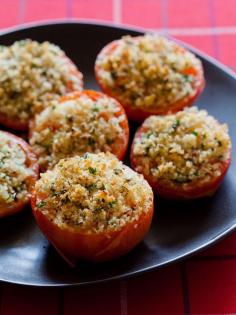 Herb and Panko Crusted Baked Tomatoes | Spoon Fork Bacon