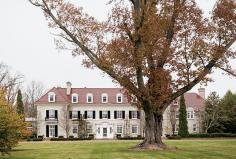 A Tour of Southern Homes - From farmhouses to cottages, a look at great Southern homes.  Lincliff Estate is located eight miles east of downtown Louisville.   Photo Credit: Andrew Hyslop.  >Read the full article here