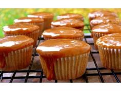 Caramel Apple Cupcakes from NoblePig.com