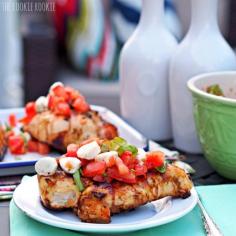 Caprese Bruschetta Chicken. Our favorite healthy meal to grill for summer! - The Cookie Rookie