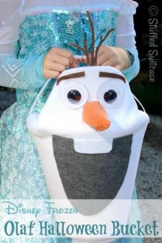 The perfect addition to your favorite Disney Frozen costume! This Olaf Halloween Treat Bucket will look great with your dressed up kids! StuffedSuitcase.com