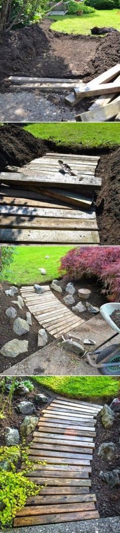 Alternative Gardning: How to build a wood walkway