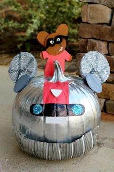 Ricky Ricotta, Mighty Robot No Carve Pumpkin DIY - MomDot