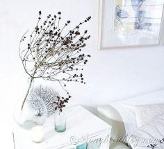 simple, easy and beautiful Fall decoration with skeleton plants in glass vases. Fall with a bith of coastal style.