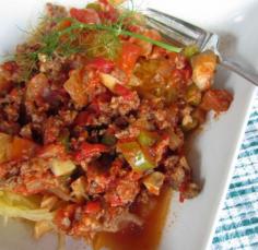 Sausage, Pepper, Fennel, and Spaghetti Squash Delicious healthy dinner or lunch option! #sausage