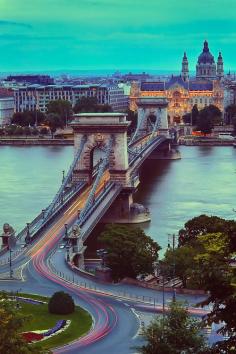 Chain Bridge, Budapest (by Luís Henrique Boucault)