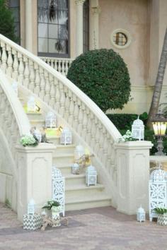 Candlelit stairs: www.stylemepretty... | Photography: Sampson Photography: www.sampsonphotog...