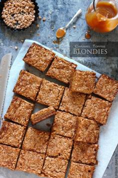 Best Caramel Toffee Blondies | URBAN BAKES