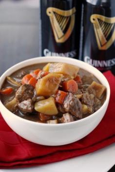 
                        
                            Slow Cooker Guinness Beef Stew #slowcooker #foodporn #foodgasm livedan330.com/...
                        
                    