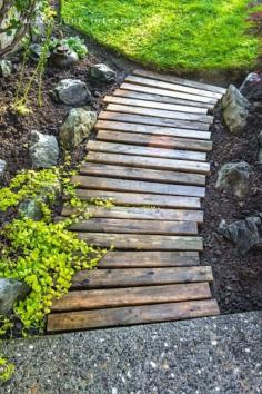 
                        
                            DIY Pallet Garden Path Project - 25 DIY Low Budget Garden Ideas | DIY and Crafts
                        
                    