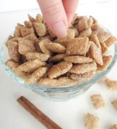 Cinnamon Sugar chex mix - TOTAL 5 minutes to make - done in the microwave