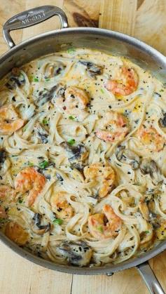 Creamy Shrimp and Mushroom Pasta #shrimppasta #pasta #foodporn livedan330.com/...