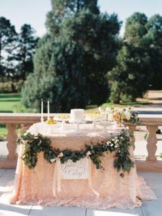 
                    
                        Pink glitter and garland: www.stylemepretty... | Photography: Sara Hasstedt - www.sarahasstedt....
                    
                