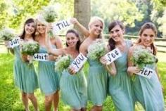 
                    
                        Great picture idea! mint wedding
                    
                