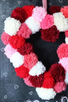 
                    
                        Valentines Day Pom Pom Wreath
                    
                