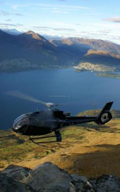 
                    
                        Queenstown - Helicopter flying over Cecil's Peak  #newzealand #queenstown #skipperscanyon #helicopter #tour #4wd #mountain #adventure #fun #travel #traveltherenext #cecilpeak
                    
                