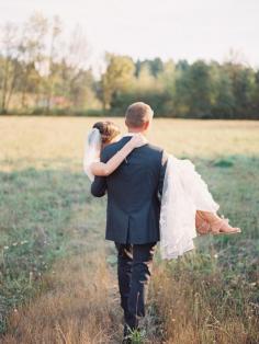
                    
                        ♥!!! - Red & Gold Autumn Wedding in Washington by Kae & Ales (Styling/ Creative Direction) + Laura Nelson (Photography)
                    
                