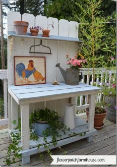 
                    
                        DIY Potting Bench made from fence boards, FlowerPatchFarmho...
                    
                
