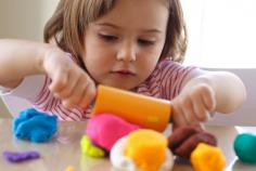 
                    
                        Fun activities for kids this winter, crafts that will keep them busy. | pioneersettler.co...
                    
                