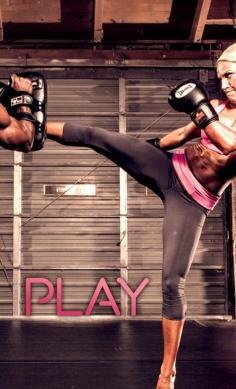 
                    
                        Jump, run, play, explore and more with the FlipBelt! Muay Thai, kickboxing, workout
                    
                