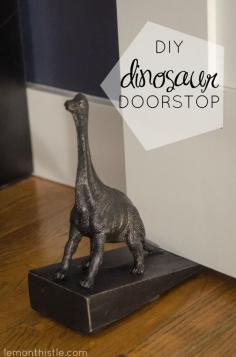 
                    
                        How cute is this! DIY Dinosaur Doorstop (an Anthro knock-off) could be made with any animal!
                    
                