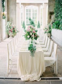 
                    
                        Long tablescapes: www.stylemepretty...
                    
                