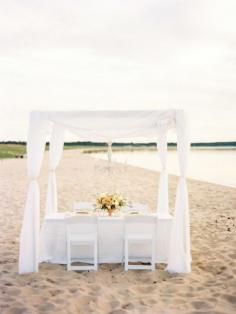 
                    
                        An intimate tented table for two: www.stylemepretty... | Photography: Lauren Kinsey - laurenkinsey.com/
                    
                