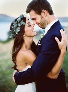 
                    
                        Kate and Adam’s Wedding at Lake Chelan by Ryan Flynn Photography - via Grey likes weddings
                    
                
