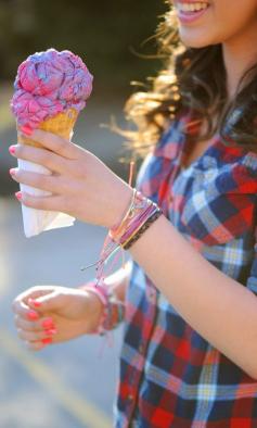 
                    
                        I NEED that ice cream!!!! Amazing looking ice cream, food I want, dessert... snack... oh whatever breakfast. Starting to feel like summer! Pura Vida Bracelets & Accessories
                    
                