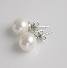 
                    
                        Bridesmaid Jewelry Pearl Jewelry Silver Pearl Earrings White Pearls Post Wedding Earrings Wedding Jewelry
                    
                