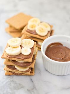 
                    
                        Easy Graham Cracker Banana Chocolate "cake". No bake and easy, delicious treat for the kids!
                    
                