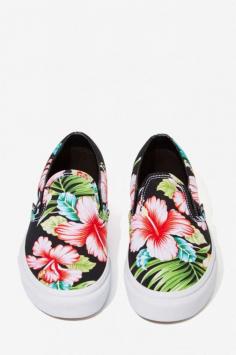 
                    
                        Vans Classic Slip-On Sneaker - Black Hawaiian Floral - Shoes | Flats | Vans
                    
                